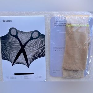 NEW IN BOX | Sheertex Nude Sheer Rip-Resistant Tights